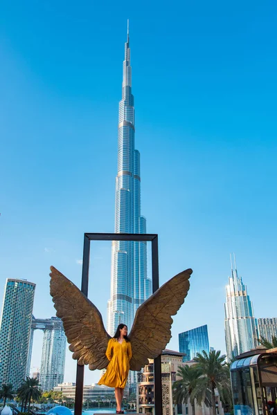 Turismo femenino en Dubai, Emiratos Árabes Unidos —  Fotos de Stock