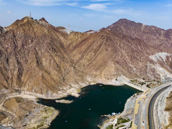 Barragem Al Rafisah em Khor Fakkan nos Emirados Árabes Unidos — Fotografia de Stock