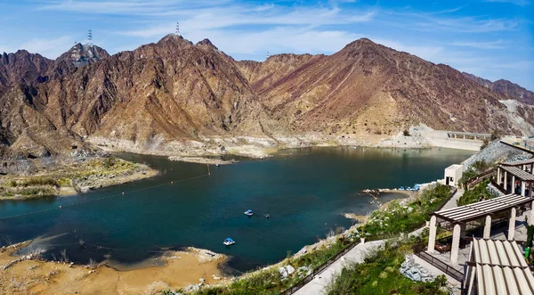 Al Rafisah Dam in de Verenigde Arabische Emiraten luchtfoto panorama — Stockfoto