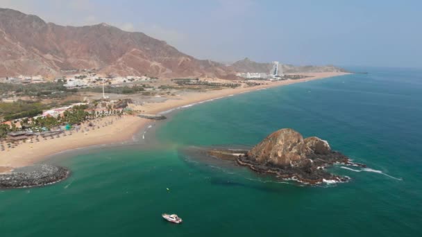 Playa Costa Fujairah Los Emiratos Árabes Unidos Vista Aérea — Vídeo de stock