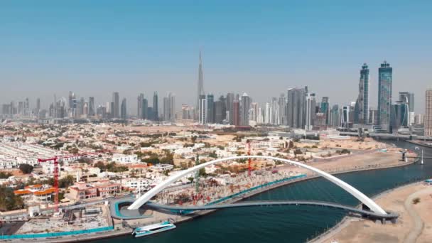 Εναέρια Θέα Του Ντουμπάι Από Κανάλι Νερού Στα Ηαε — Αρχείο Βίντεο