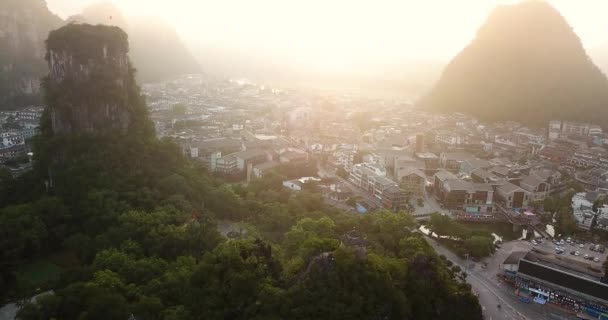 Nascer Sol Sobre Horizonte Yangshuo Perto Guilin China — Vídeo de Stock