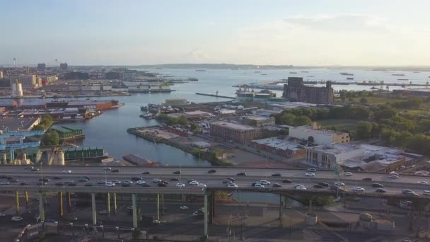 Εναέρια Του Αυτοκινητόδρομου Gowanus Στο Μπρούκλιν Θέα Προς Λιμάνι Του — Αρχείο Βίντεο