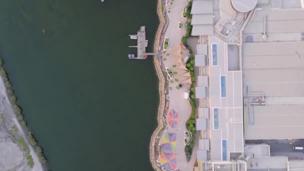 Mangrove Strandpromenad Ras Khaimah Emirat Förenade Arabemiraten Flygfoto Vid Solnedgången — Stockvideo