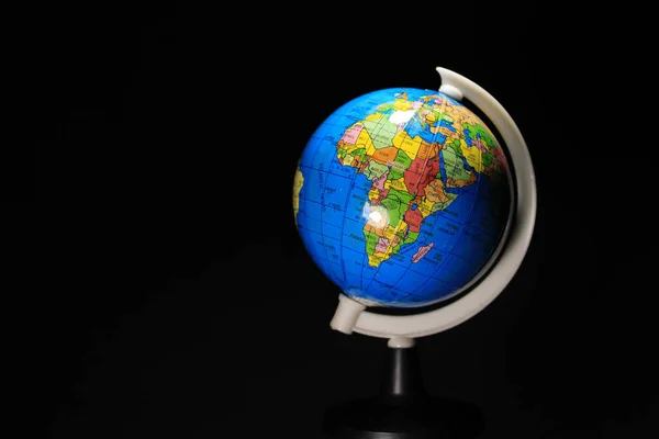 Dünya Küresi Siyah Bir Arkaplanda Izole Edildi Siyah Arka Planda — Stok fotoğraf