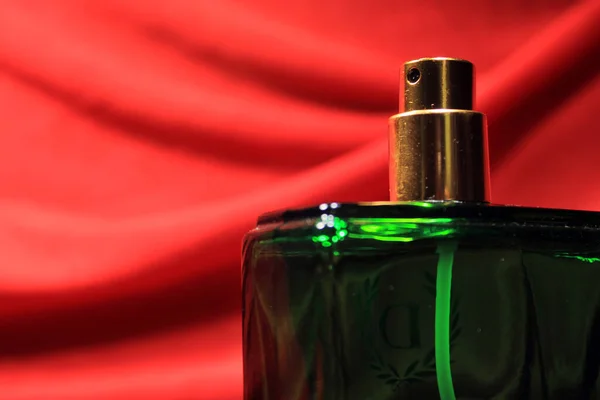 Kolkata India Mayo 2020 Frasco Perfume Color Verde Con Accesorios — Foto de Stock