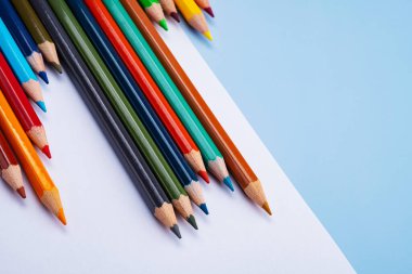 Kapat renk kalemi, okul konseptine geri dön