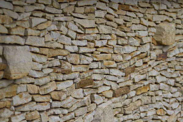 Muur Van Een Natuurlijke Steen Gehakt — Stockfoto