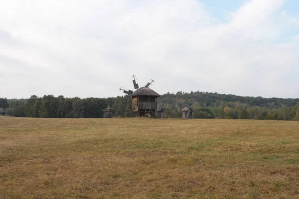 Blick Auf Alte Windmühle Architekturmuseum — Stockfoto