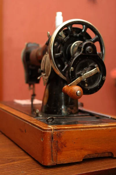 Retro manual iron sewing machine