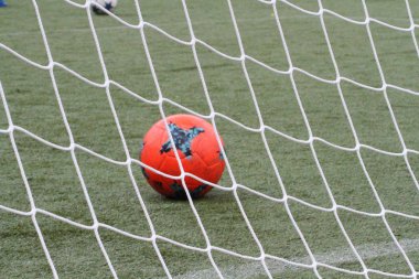 Futbol topu futbol gol yatan yakın çekim