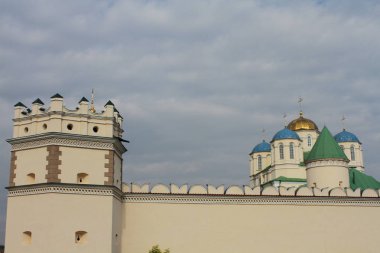 Görünüm kutsal teslis Manastırı Mezhyrich, Ukrayna