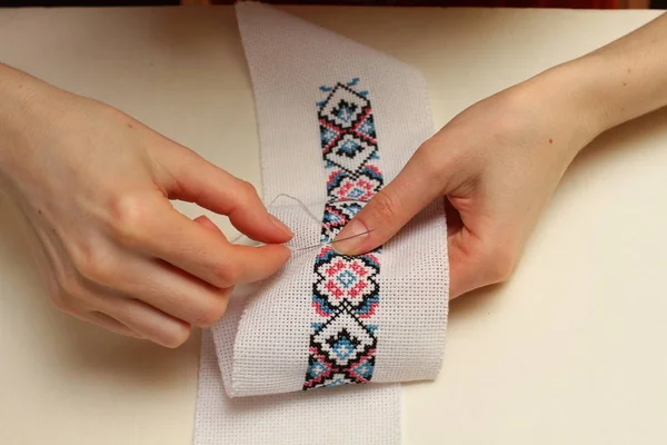 Close Woman Embroidering Ethnic Pattern — Stock Photo, Image