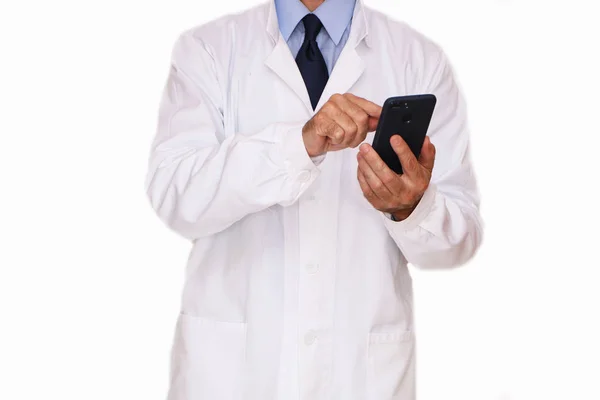 Blízka lékařka volá telefonicky — Stock fotografie