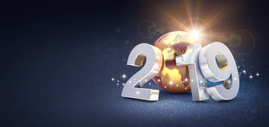 Gümüş yeni yıl tarihi 2019 bir altın seyyare yerküre, arkasında, ışıltılı siyah arka plan - 3d çizim üzerinde parlayan güneş ile oluşan