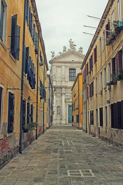 威尼斯传统街道的看法 意大利 威尼斯城市景观 — 图库照片