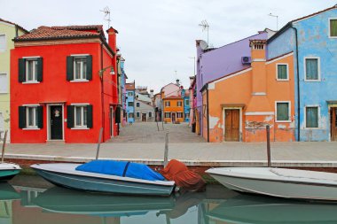 Renkli binalar Burano adası. Mimari Venedik, İtalya, Europe yakınındaki Burano adası.