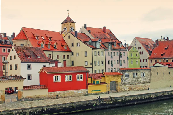 Pohled Středověkého Města Regensburg Pohled Břehu Řeky Dunaj Regensburg Řezno — Stock fotografie