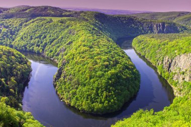 Ünlü Çek uyanık Prag yakınındaki. En ünlü views Vltava Nehri'nin kıvrımlı. Çek Cumhuriyeti.