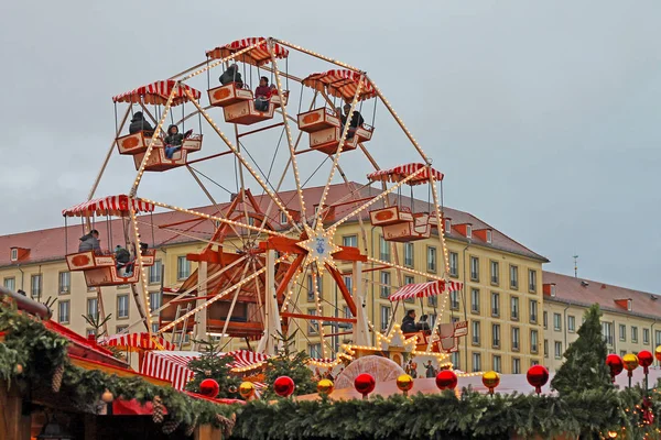 Vánoční Trh Drážďanech Obří Chriostmas — Stock fotografie