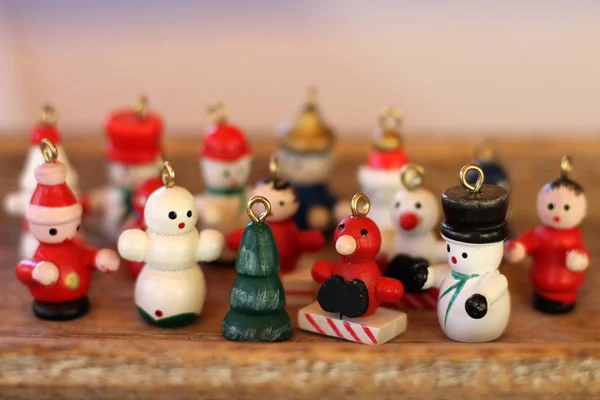Traditionele Europese Kerst Speelgoed Houten Achtergrond Close — Stockfoto
