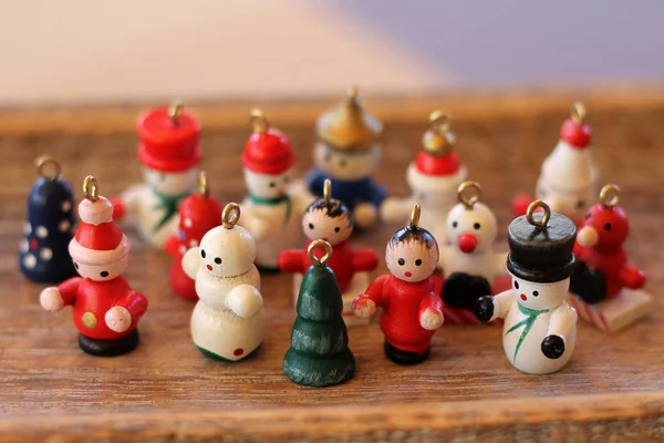 Traditionele Europese Kerst Speelgoed Houten Achtergrond Close — Stockfoto