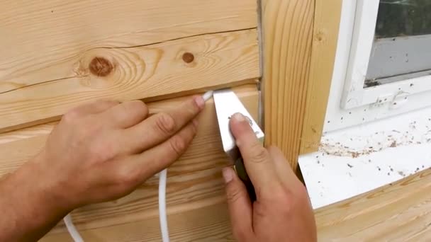 Sealing Joints Cracks Insulation Painting Wooden House Height Sprayer Paint — Stock Video