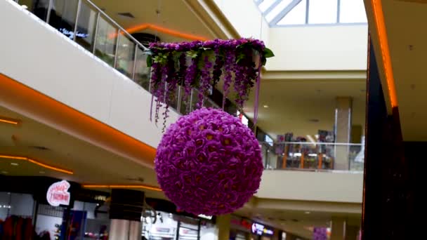 Une Boule Fleurs Roses Lilas Artificielles Pour Beauté Design Décor — Video