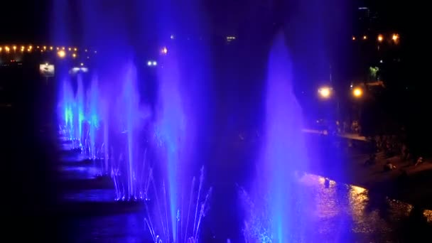 Fontaine Fontaine Multicolore Sur Rivière Ukraine Kiev — Video