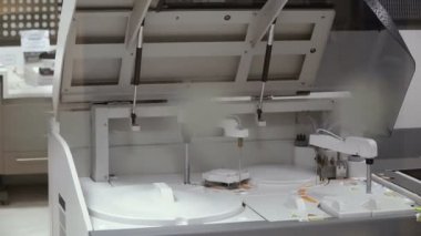 Hastane. Robot analiz laboratuvarı