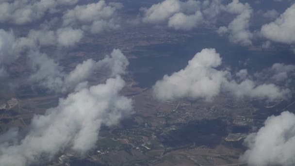 Himlen Från Sittbrunnen — Stockvideo