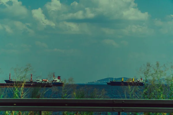 Морським Транспортом Човни Вітрила Тлі Міста Стамбул — стокове фото