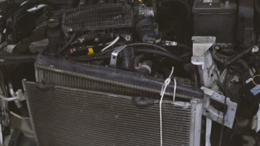 Radyatör. Arabada radyatör