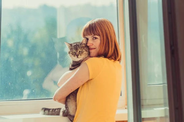 Cat Girl Hugging Cat — Stock Photo, Image