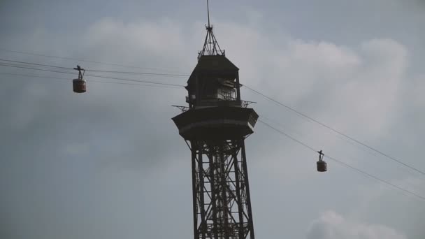 Seilbahn Gegen Die Seilbahn — Stockvideo