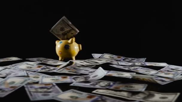 Piggy Bank Banco Porquinho Notas Cem Dólares — Vídeo de Stock