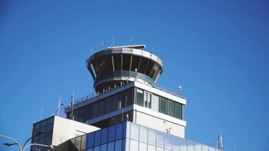Havaalanı. Gözetleme Kulesi. Havaalanı. Gözetleme Kulesi