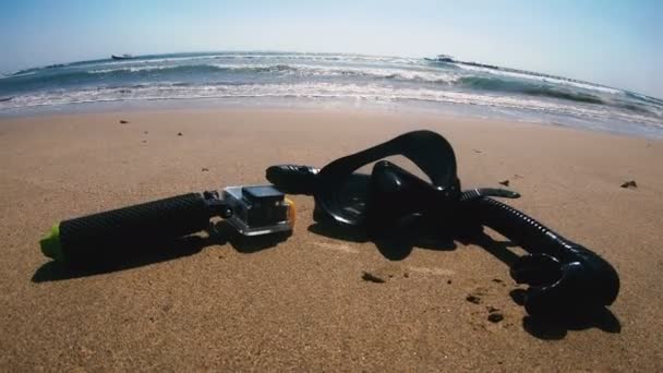 모래에 마스크 카메라 — 비디오
