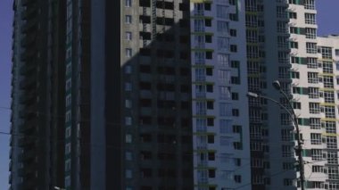 Yeni binalar. Yeni bir konut binası nın inşaatı. Ukrayna. Kiev