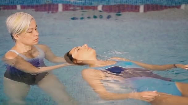 Watsu Richting Van Alternatieve Geneeskunde Vorm Van Therapie Warm Water — Stockvideo