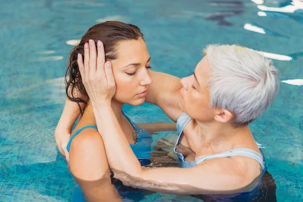 Watsu. Alternatif tıbbın yönü, therap formu