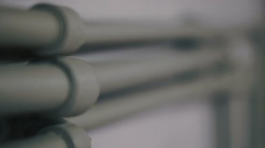 Özel bir evde ısıtma sistemi ve sıcak su