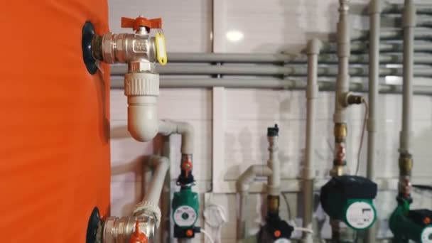 The heating system and hot water in a private house — Stock Footage Heating System Hot Water Private House Royalty Free Stock Video