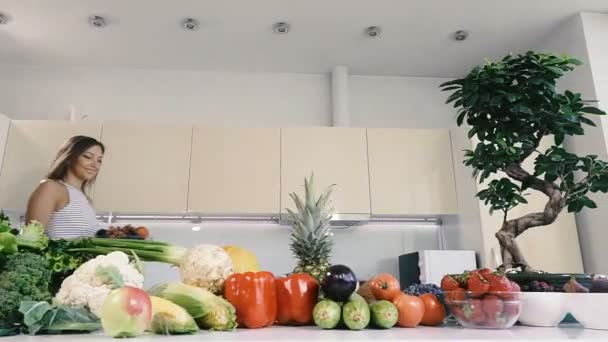 Kitchen Food Girl Holds Plate Fruit Her Hands — Stock Video