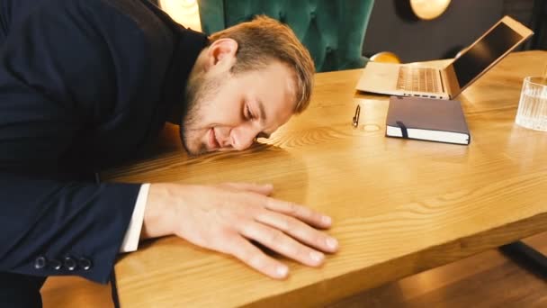 Wooden Table Man Admired Wooden Table — Stock Video