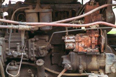 Motor. Traktördeki dizel motor..