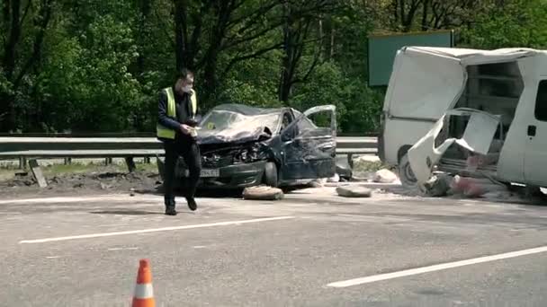 Kyiv Ukraine May 2020年 高速公路上的事故 警方正在调查 — 图库视频影像
