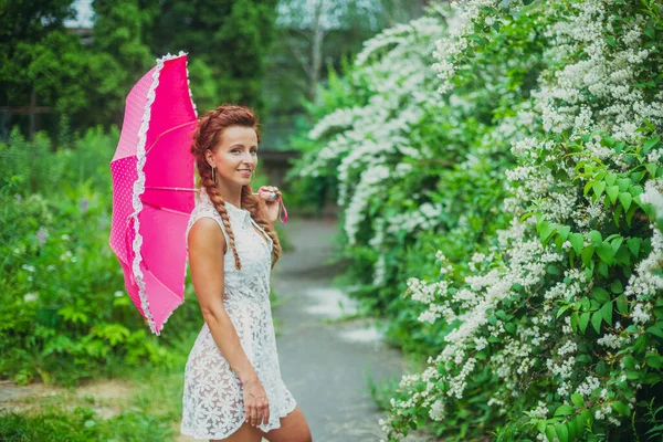 Parapluie Jeune Femme Avec Parapluie Pluie — Photo