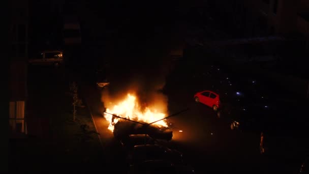 Fuego Coche Incendió Estacionamiento — Vídeos de Stock