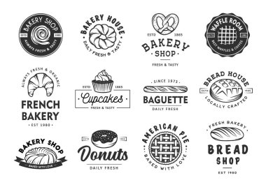 Eski tarz fırın etiketleri, rozetler, amblemler ve logolar. Vektör çizimi. Oymalı tasarım elementleri olan tek renkli grafik sanatı. Beyaz arkaplanda doğrusal grafik koleksiyonu.